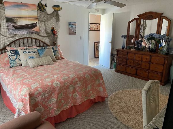 2299 Lakeside Dr, Lot 20, Leesburg FL 34748