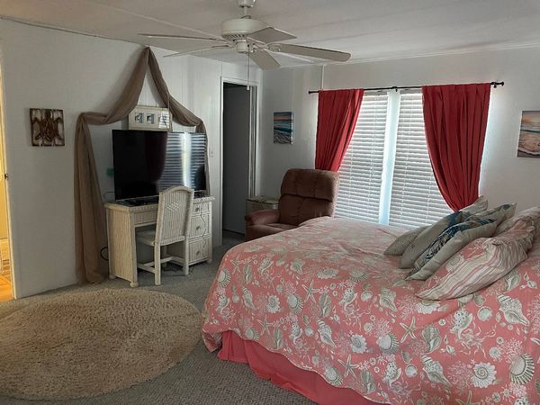 2299 Lakeside Dr, Lot 20, Leesburg FL 34748