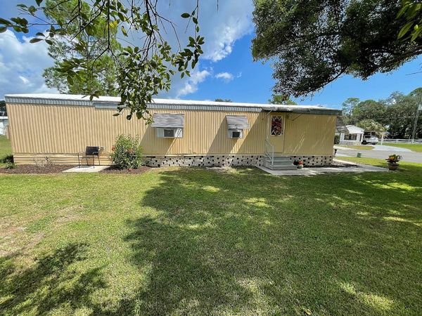 90 Rose Dr, Lot 90, Fruitland Park FL 34731
