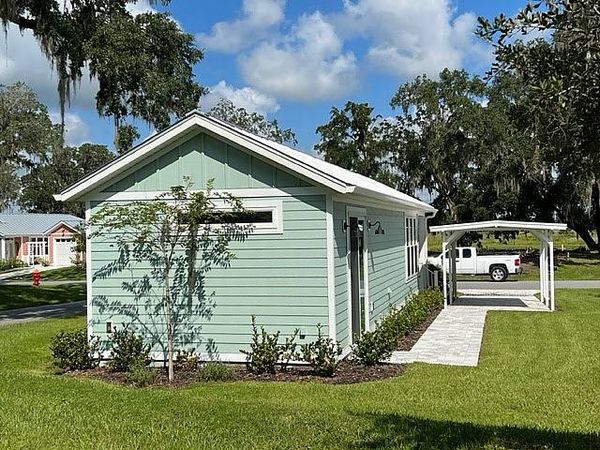 12129 Grand Oak Lane, Oxford FL 34484