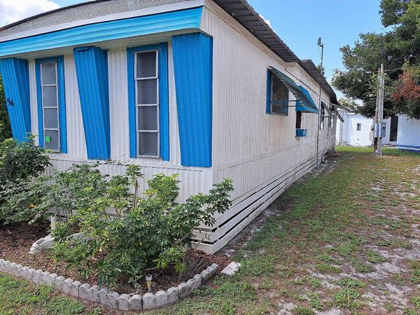 54 Hibiscus Ave, Mount Dora FL 32757