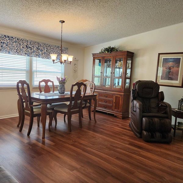 674 Pineview Dr, Orange City FL 32763