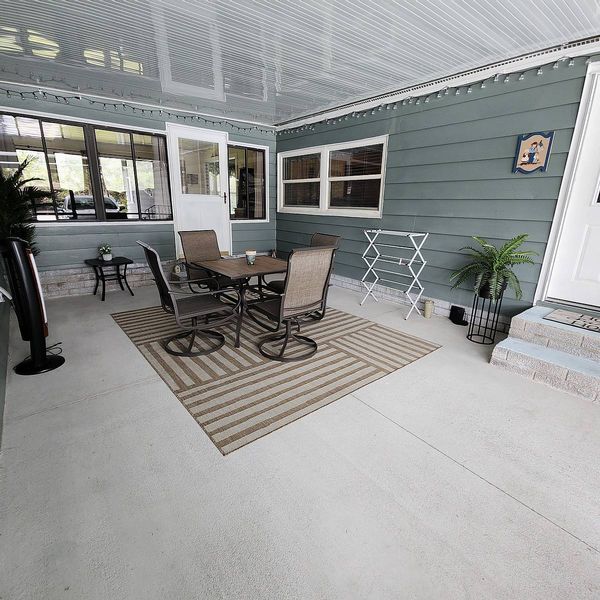674 Pineview Dr, Orange City FL 32763