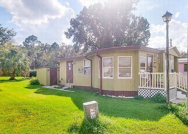 1022 Rainbow Circle, Eustis FL 32726