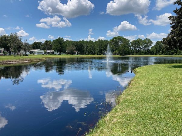 3215 Country Ln, DeLand FL 32724