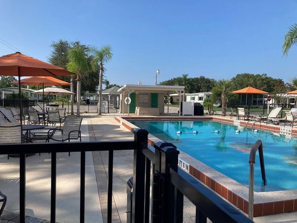 3215 Country Ln, DeLand FL 32724