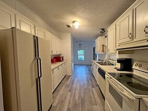 795 Holly Hill Ave, Casselberry FL 32707