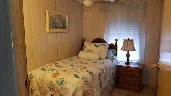 233 Linden St, Port Orange FL 32127