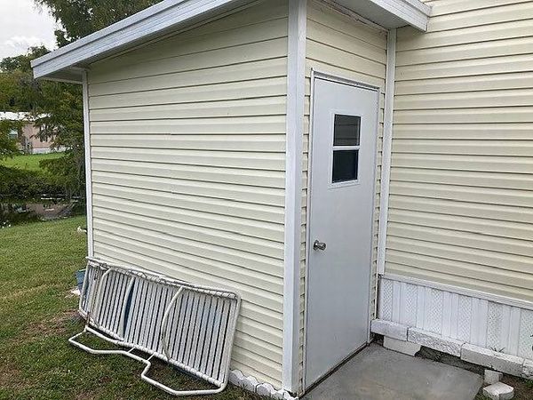 405 Palm Ave, Wildwood FL 34785