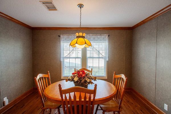 121 S Lake Dr, Leesburg FL 34788