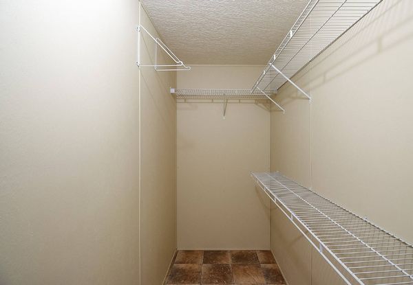 121 S Lake Dr, Leesburg FL 34788