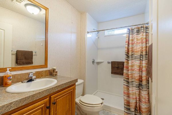 121 S Lake Dr, Leesburg FL 34788