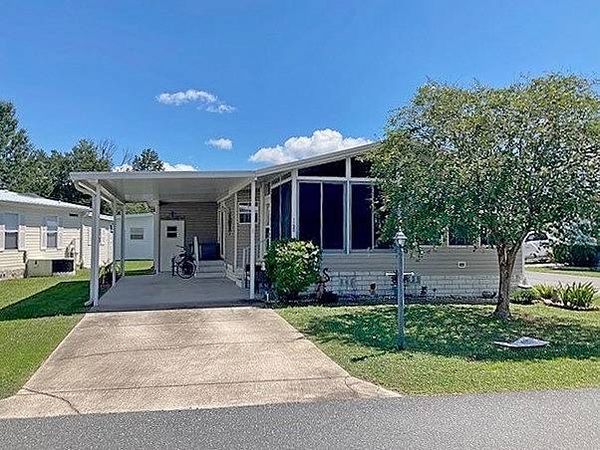 1120 Cypress Dr, Wildwood FL 34785
