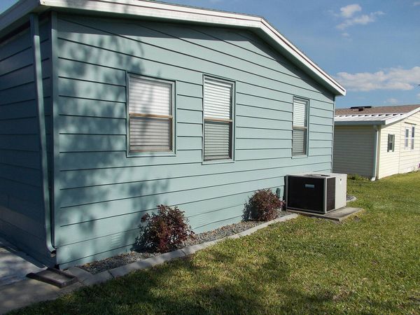 2204 Mariposa Ave., Port Orange FL 32129