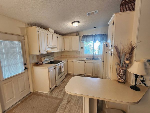 47 Sea Fern Dr, Lot 171, Leesburg FL 34788