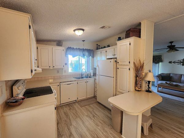 47 Sea Fern Dr, Lot 171, Leesburg FL 34788