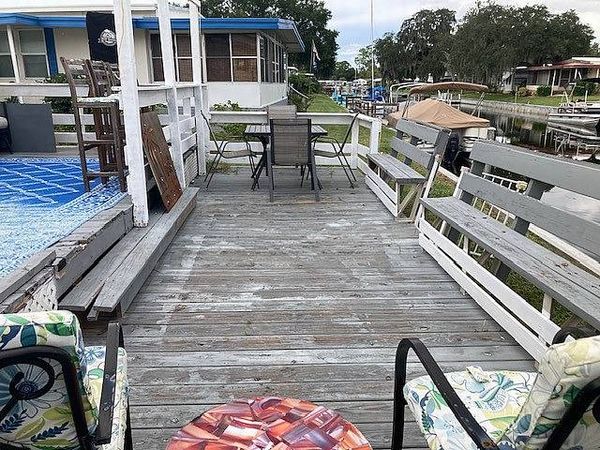 118 South Lake Dr, Leesburg FL 34788