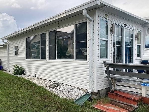 118 South Lake Dr, Leesburg FL 34788