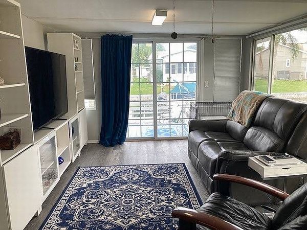 118 South Lake Dr, Leesburg FL 34788