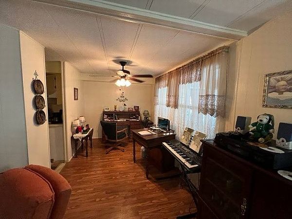 20 Kings Blvd, Leesburg FL 34748