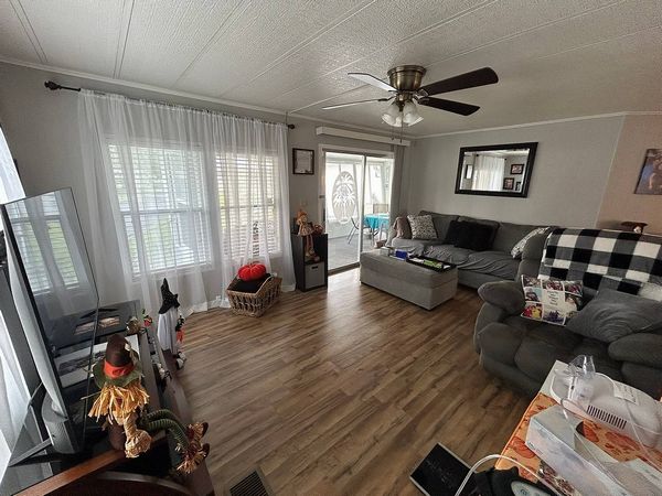 107 Clairmont Ave, DeBary FL 32713
