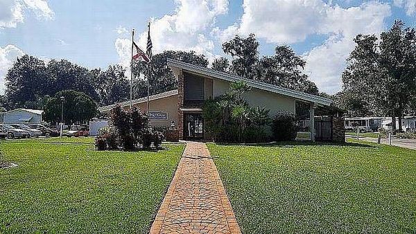 32 Coachlight Ct, Daytona Beach FL 32119