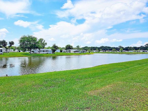 5100 El Adobe Dr, Leesburg FL 34748
