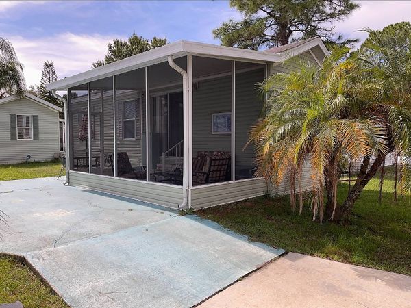825 Owl Ln., Kissimmee FL 34746