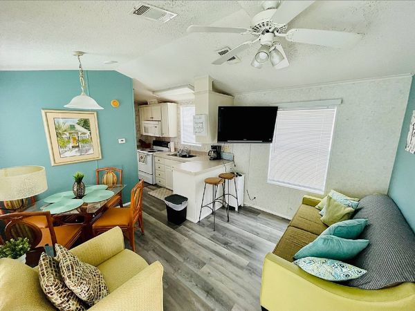 825 Owl Ln., Kissimmee FL 34746