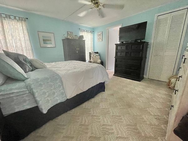 1130 Sunlake Blvd, Lot D1, Grand Island FL 32735