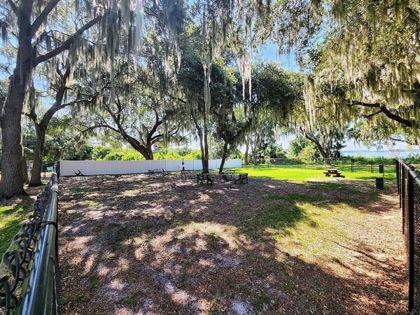 1130 Sunlake Blvd, Lot D1, Grand Island FL 32735