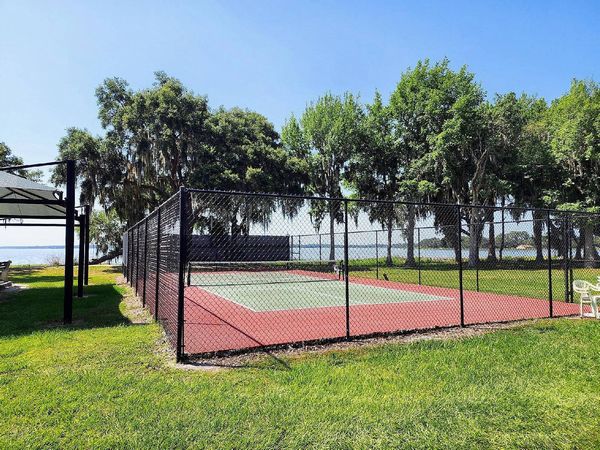 1130 Sunlake Blvd, Lot D1, Grand Island FL 32735
